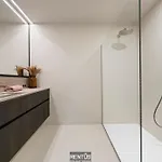 La Vie En - Beautifully Decorated